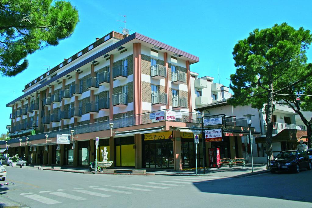 Augustus Apartment *
