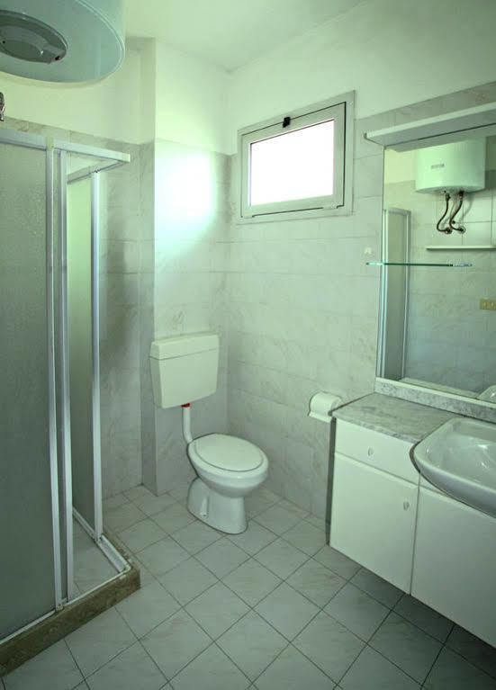Augustus Apartment *